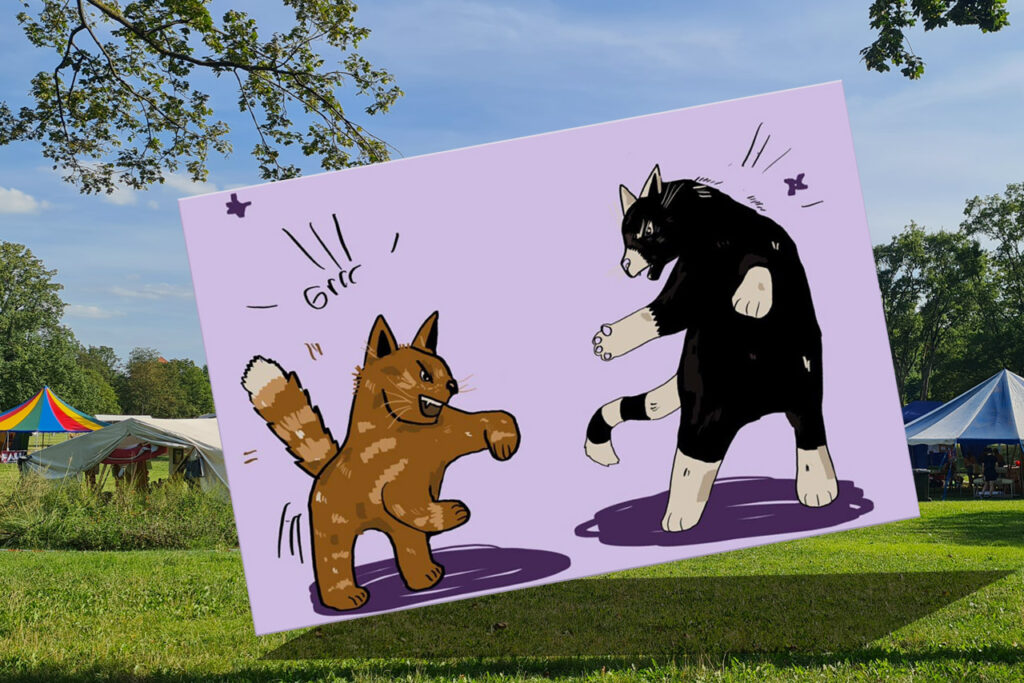Auf dem Bild sind zwei gezeichnete Katzen zu sehen, die am Kämpfen sind. Eine orange-farbene, die ein wenig geduckt sitzt, mit buschigem Schwanz und offenem Maul, und eine schwarz-weiße Katze, die die andere Katze anfaucht.